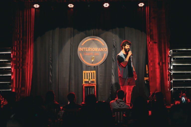 Interiorano Comedy Club: bar de comédia em Campinas Interiorano Comedy Club Sousas