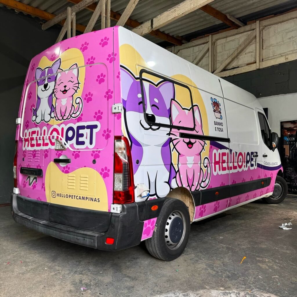 Petshop móvel Hello Pet - transformação de veículos Adaptcamp Campinas