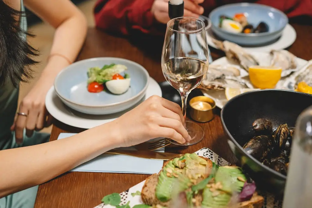 Harmonização de vinhos: aprenda a criar combinações 3 Harmonização de vinhos Foto de cottonbro studio no Pexels