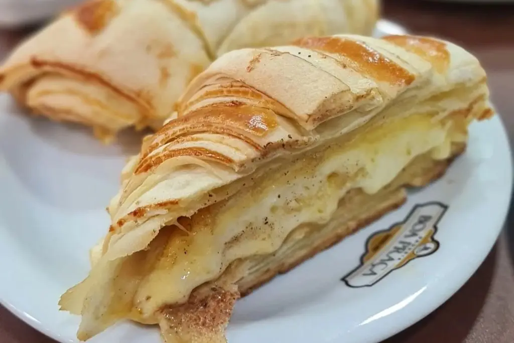 Roteiro gastronômico: 20 lugares para comer em Praia Grande SP 19 Melhores padarias da Praia Grande SP. Café da manhã