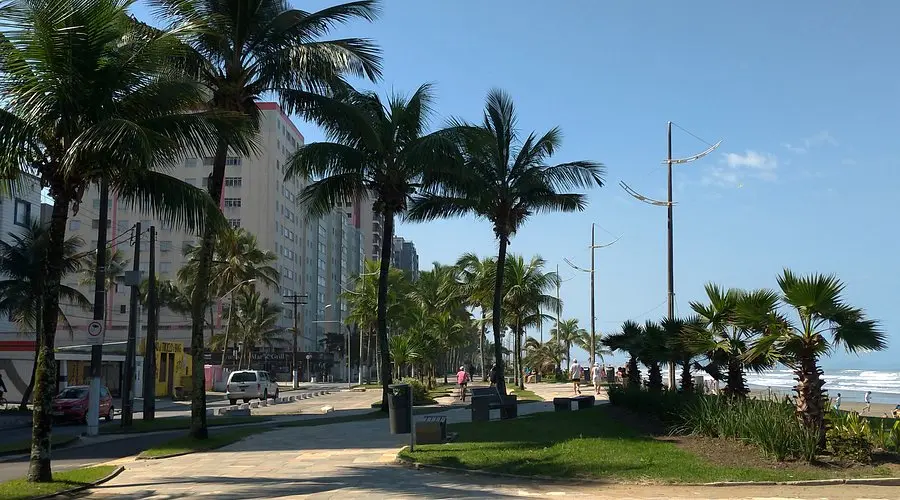 Quais são as 12 praias de Praia Grande no litoral paulista 11 Praia do Caiçara Vila Caiçara Praia Grande