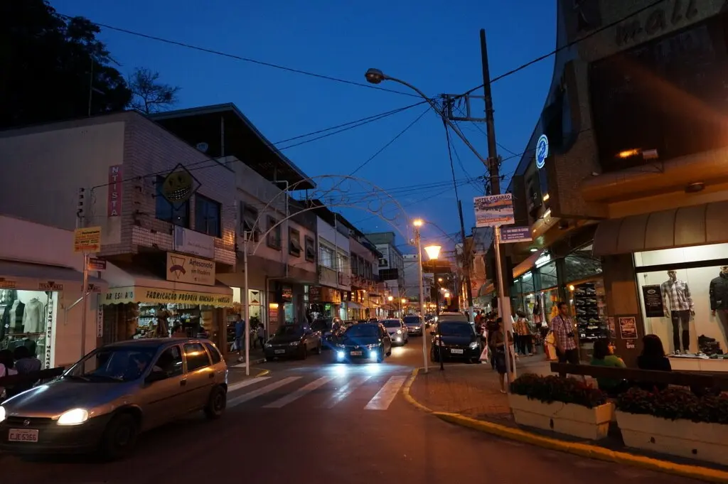 Vista da Rua Cel. Pedro Penteado em serra Negra