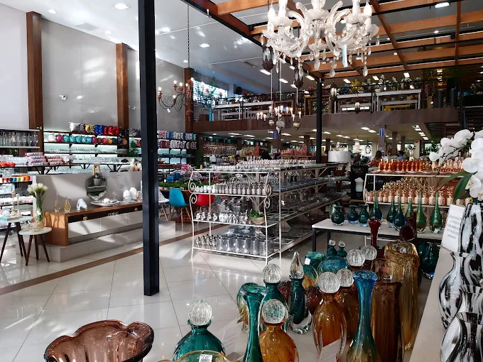 Turismo e compras em Pedreira: a Capital da Porcelana 7 Loja Brasil Arte em Pedreira