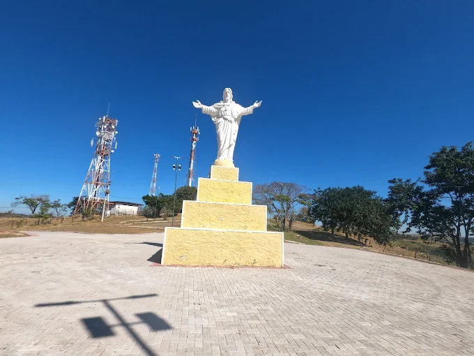 Turismo e compras em Pedreira: a Capital da Porcelana 8 Morro do Cristo em Pedreira