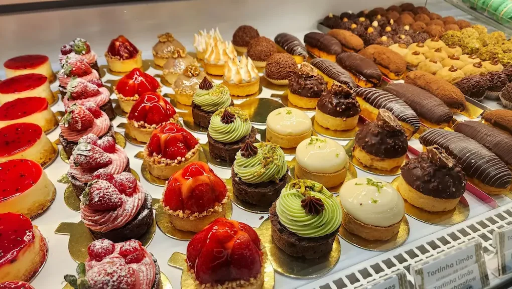 Vitrine de doces Nico Paneteria Castelo Campinas