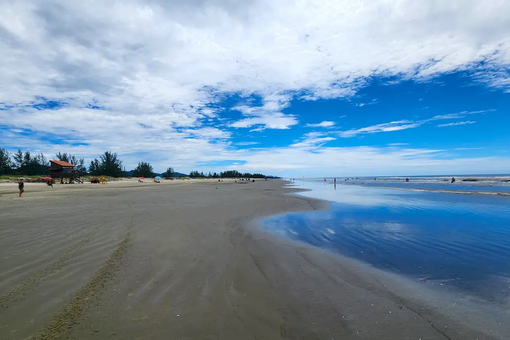 O que fazer em Ilha Comprida: 74km de praias e natureza 2 O que fazer em Ilha Comprida Praia