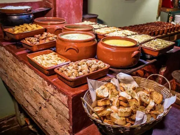 15 restaurantes em Joaquim Egídio: do caipira ao sofisticado (Guia 2026) 6 Armazém da Estação restaurante caipira em Joaquim Egídio