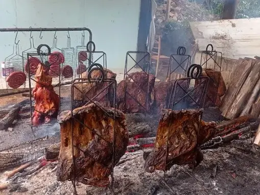 15 restaurantes em Joaquim Egídio: do caipira ao sofisticado (Guia 2026) 5 Costelão Fogo de Chão Joaquim Egídio