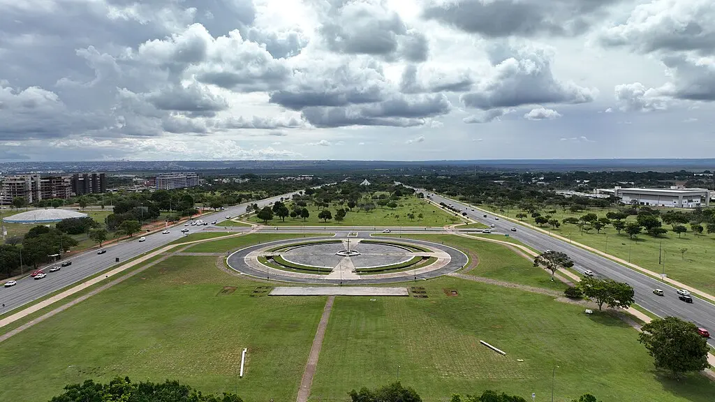 O que conhecer em Brasília: roteiro pelo Eixo Monumental 2 Praça do Cruzeiro Patrimônio Mundial pela Unesco