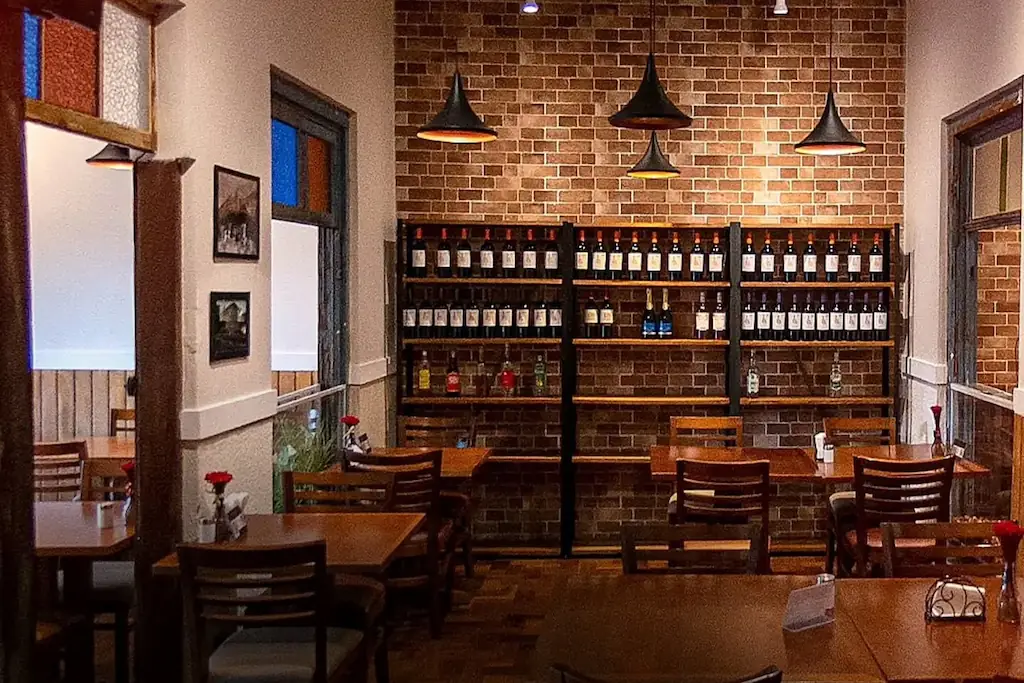 Distrito Bar e Restaurante em Sousas